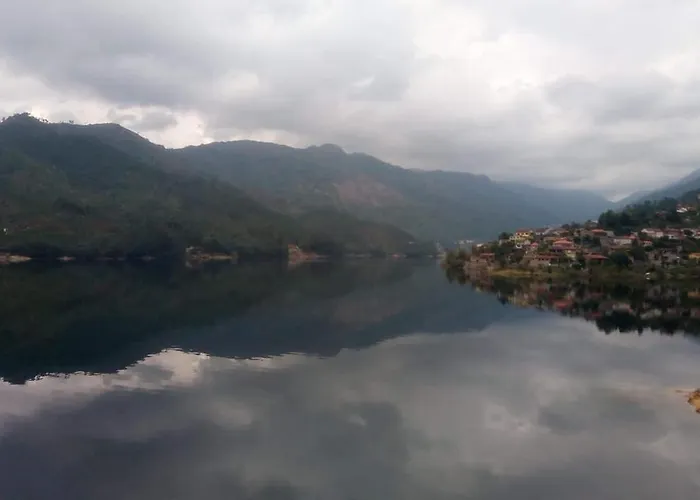 Pinho בית הארחה 2*