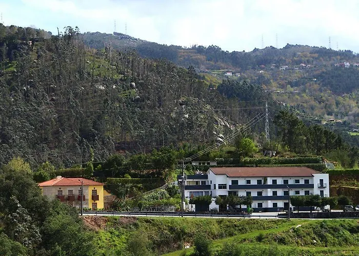 Guest house Verde Pinho 2*